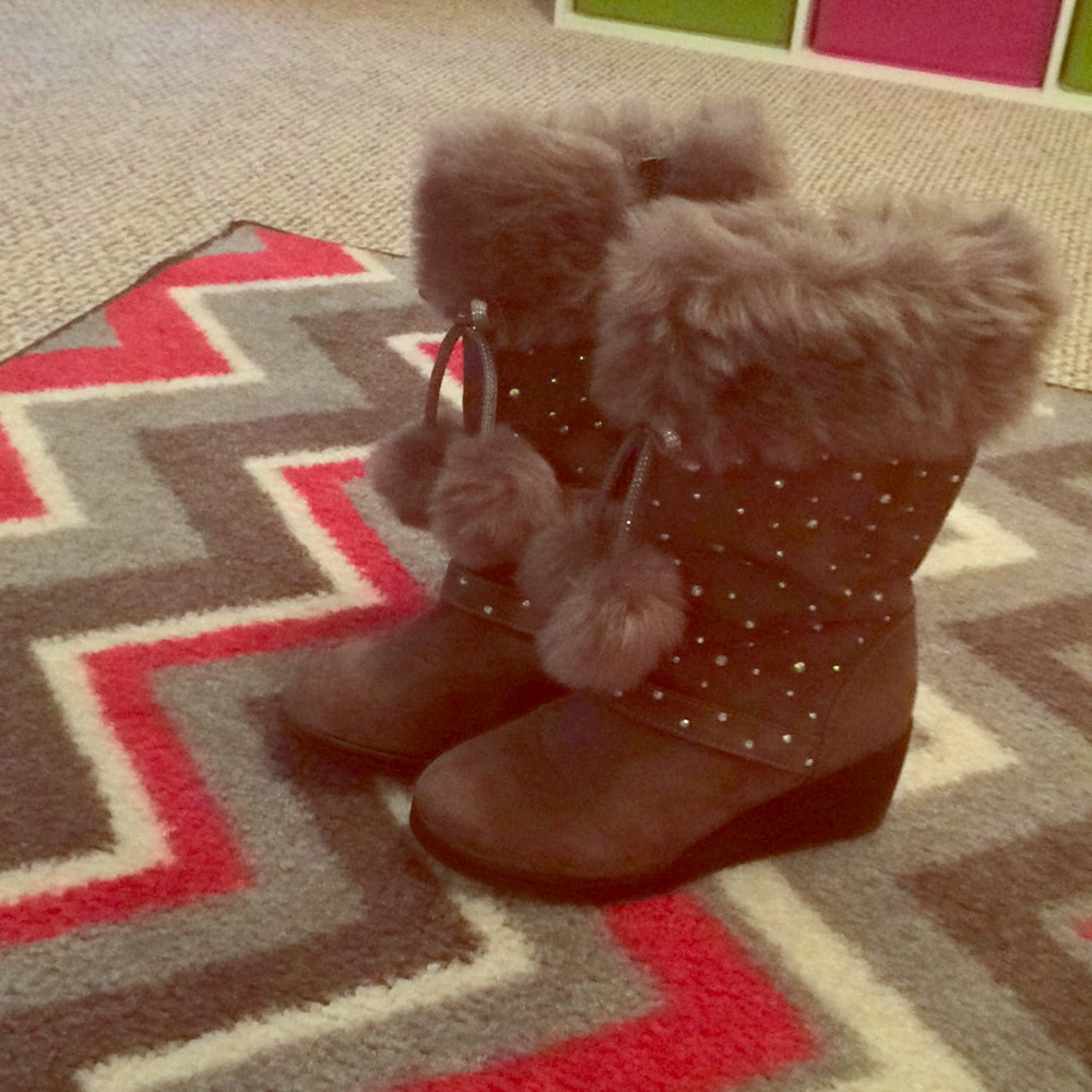 I’m selling boots